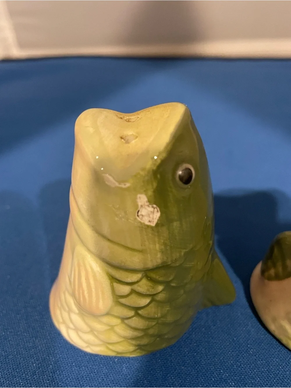 Antique Ceramic Fish Salt and Pepper Shakers - Decorative Pet Fish Tableware